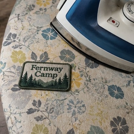 Wholesale embroidered iron on patches
